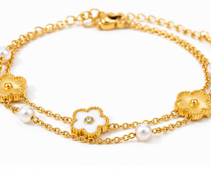 Pulsera doble cadena con flores de nácar y perlas