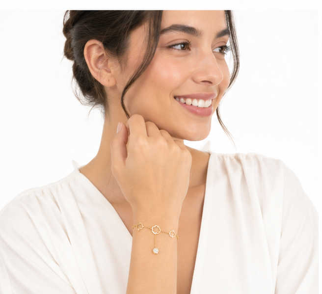 Pulsera flores caladas con dije de circonita