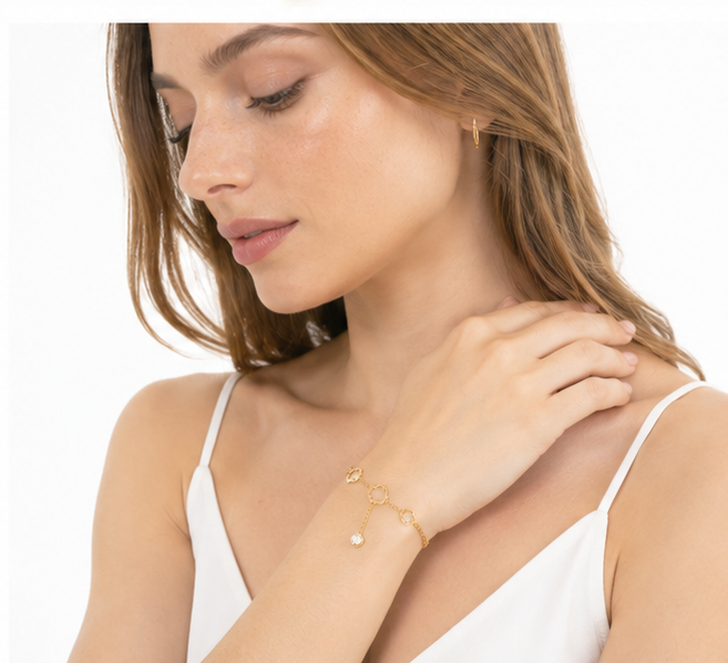 Pulsera flores caladas con dije de circonita